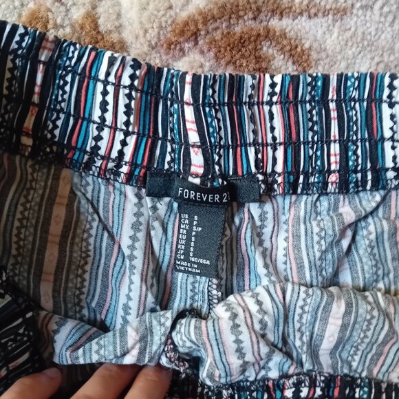 Forever 21 Striped Shorts - Picture 2 of 2